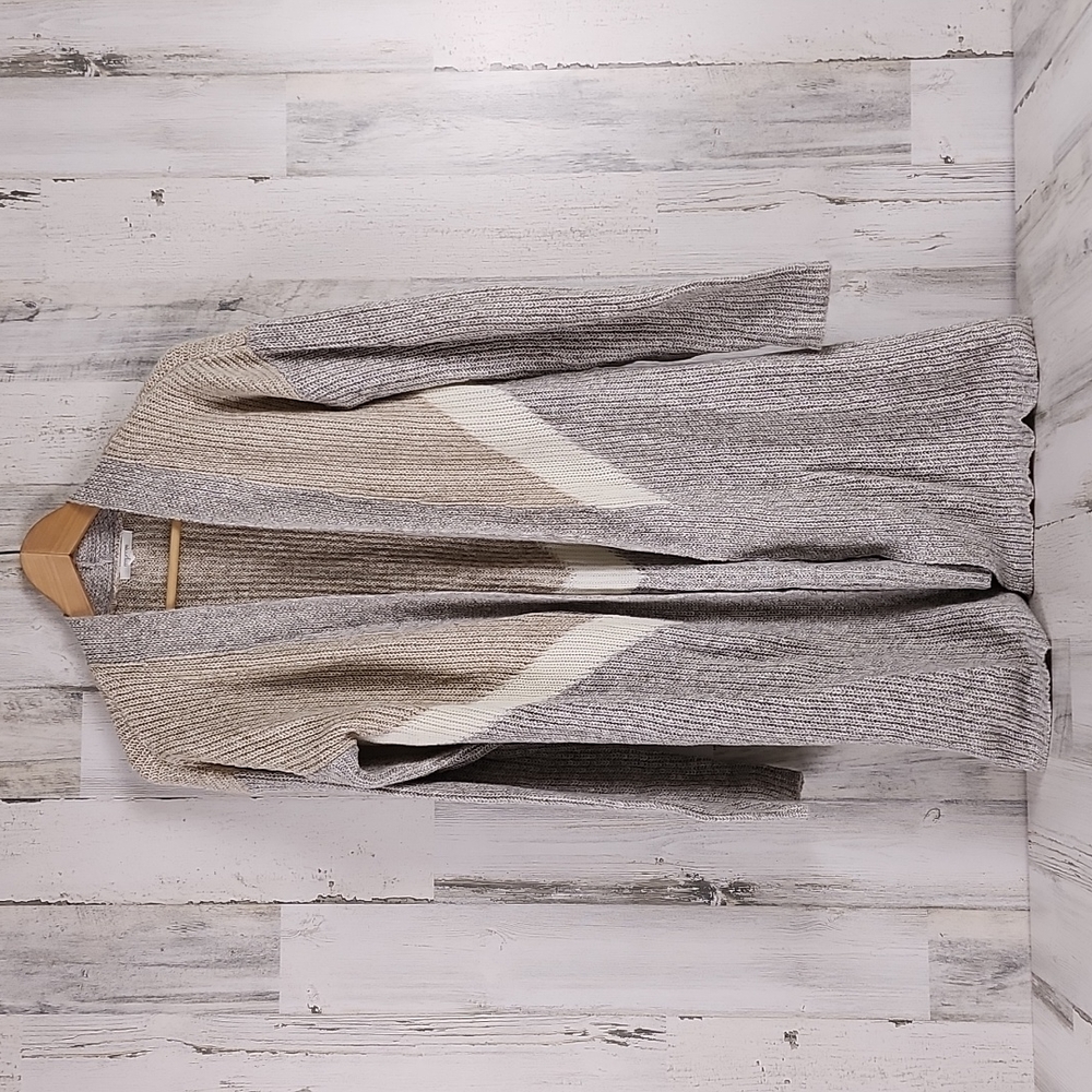 Maurices oatmeal cream gray chevron knit duster sweater Size Small